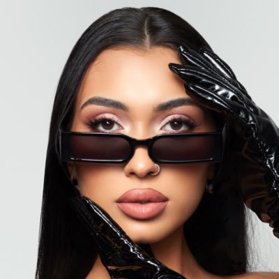 LettyMusician's profile picture. 