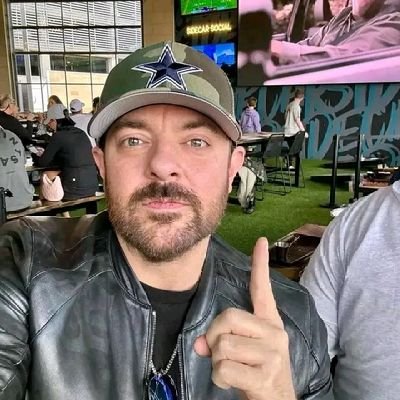 Saviourfahimi50's profile picture. music