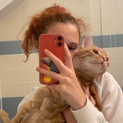 lena_aah's profile picture. she/her