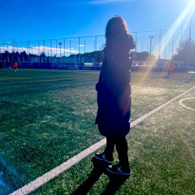 De Pamplona.Directora Deportiva RCD Espanyol Femení.IIINivel Técnica fútbol.Título TAFAD,Coordinadora por la FCF,Preparadora Física y quiromasajista.