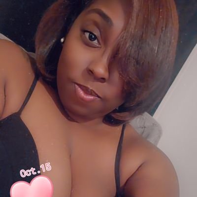 Mz_Risha11's profile picture. 