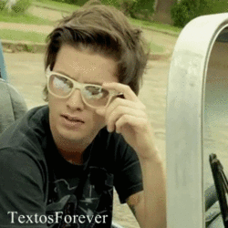 LoveForRestart_'s profile picture. Criado em 15/02/11  Donas:@danny_piinnk ee @taay_xp NÃO OFICIALIZADO AINDA :(