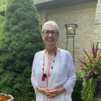 janintheknow's profile picture. BS in 1970
Worked for Fortune 500’s in Admin.  Spent 22 yrs in construction 
Widowed in 2022
Married for 27 yrs
2 children and 3 step kids whom I love dearly