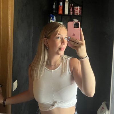 Odile_Mnts's profile picture. H :) P P Y