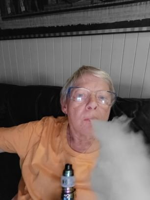 TrTrishy's profile picture. Voting Vaper 1 of 1.5 million.