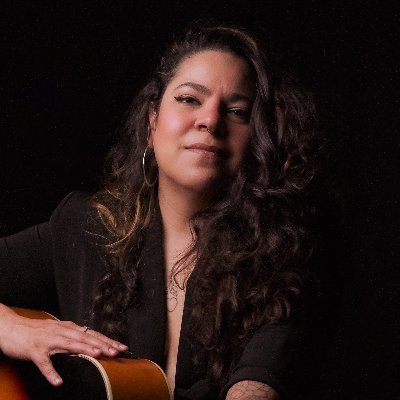 livimendes's profile picture. trabalho muito, tuito pouco mas leio tudo.