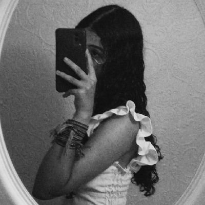 souzadiias_'s profile picture. totus tuus Mariae