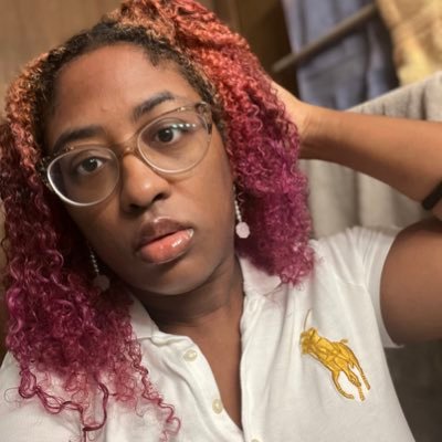 ♓music. nature. hippie shit. ♓@kaeonyxmusic ✨Bi gyal & FITness fanatic. 🌱 🎮 Simmer extraordinaire. Writer. Homeschool mama of 5. 💛