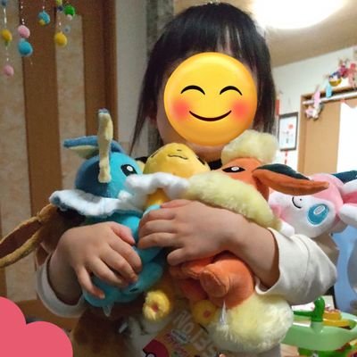 4歳の娘と1歳の息子居ます
baseでオリパ購入させて頂いてます
娘がブイズ大好き！
特にニンフィア

タッグチーム集めてます！
イーブイズが欲しすぎる！

今ずっと欲しいのは指差しシロナ

ちなみに爆斎先生推し