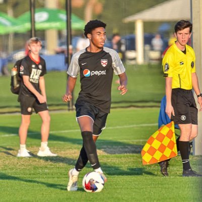 ElijahHugg's profile picture. @chelseahssoccer C/O 2025 3.8 gpa
 CB