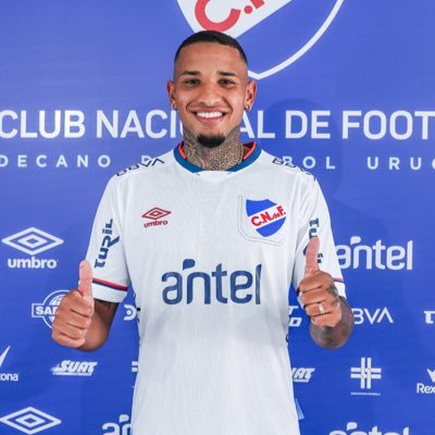 Cuenta Oficial | Official Account | Jugador Profesional @nacional | @uruguay U 25| Player agent @faro_sports ⚽️