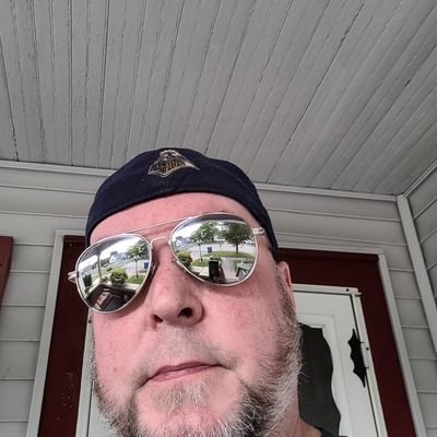 shadgilbert25's profile picture. 