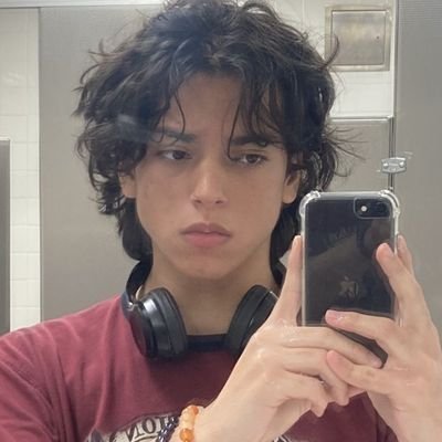son of Donald Davenport 5 brother's one sister's Leo is teenager
