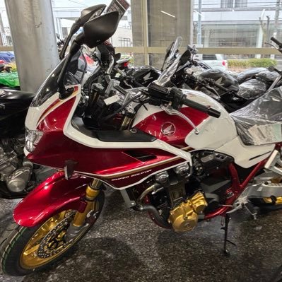 高崎市在住、リターンおっさんライダーCB1300SB(過去にVFR400、STEED400)、お酒🍻、料理、家庭菜園、ラーメン🍜、コーヒー☕️、高崎推し、その他(資産運用、新幹線、旅行)、フォロー歓迎です。無断フォローします。✨🤗✨