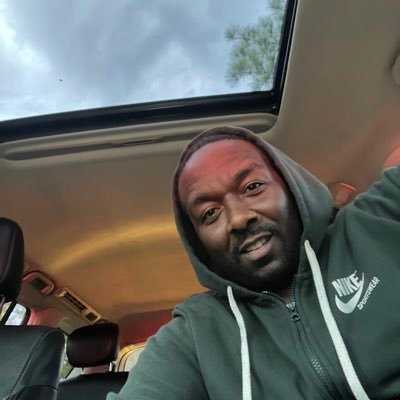 Problem Solver. Businessman. #3859Media Executive producer of @3ptcnvrsn Radio.