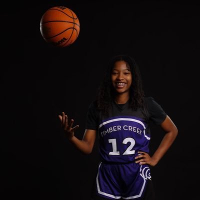 5’9 Timber Creek HS💜🐺 GPA 4.8📓 NHS Secretary 🏅SNHS Secretary 📙ECU Richardson 2025 💙🩷 GBB 🏀 
email: se.exalant@gmail.com