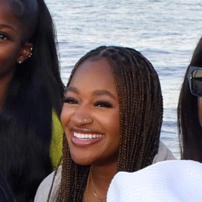 _ehizzle's profile picture. There is no such thing as a weak woman - Beyoncé Knowles-Carter| 1913| Baylor Alumna| Jesus 1st