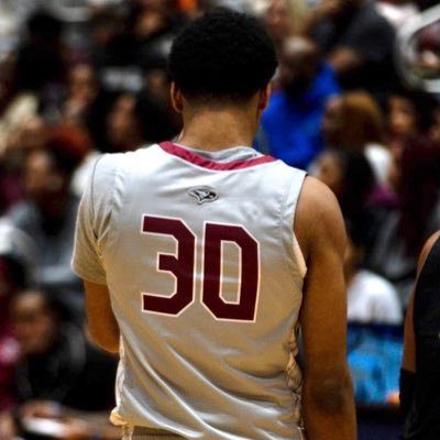 6’4 PG|. IG: Joshuaa.s 🥷🥷 NCCU Mbb🔴⚪️