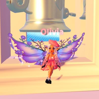 SweetHello859's profile picture. she/her | roblox player