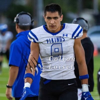 2⭐️ | C/O 2024 | Coeur d’Alene High School | 3.8 GPA | WR/LB/QB/TE/DB/P | 6’1 200lbs | 255 Bench | 365 Squat | 245 Clean | 34 Inch Vertical | 4.7 40yd Dash