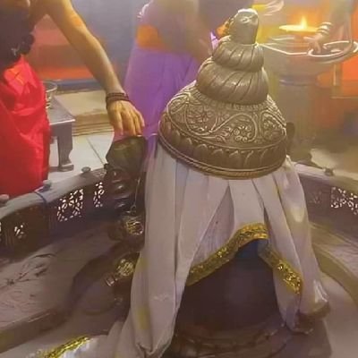 ༒ॐ༒
द्वादश ज्योतिर्लिंग
और 52 जाग्रत सिद्ध शक्तिपीठ
(नित्य दर्शन)
॥༒ सब मोह माया है༒॥
हूं हूं महाकाल प्रसीद प्रसीद ह्रीं ह्रीं स्वाहा..