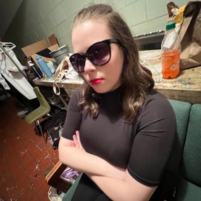 abbyappleLIVE's profile picture. don't take anything i do seriously please im begging.. // abbyapplejuice