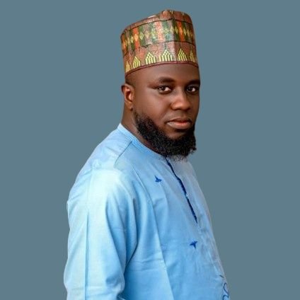 I talk Business and Ideas that provide solutions to Human Problems.
Sales Manager and an Entrepreneur Per Excellence.
MD and CEO of Zeeabmart Limited.