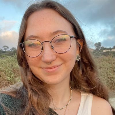 25. queer. feminist. free Palestine🇵🇸. end war. 🇨🇩end genocide🇸🇩. she/her