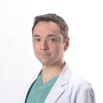 iPu_013's profile picture. 医学生・研修医の成長を全力サポート｜成績中の中→課外活動と人間力で卒業時に表彰｜大学病院「ベスト研修医」｜臨床研修指導医＆医学博士｜学生人気投票連続1位の教育者｜学生会長・アイスホッケー部主将で培った人間力を基に、臨床×教育×人間力をテーマに役立つ知恵を発信｜上級医との信頼構築や実習・研修を効率よくこなすコツを伝授！