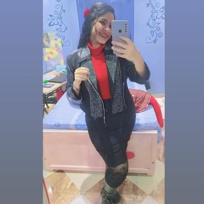 MarinaMarkos0's profile picture. شد الجوان يا محما و ادعيلي ربنا ياخدني🚬..
واانبي يا محما ادعيلي ربنا ياخدني يا محما.. اصل انا مليش في الانتحار والله العظيم تلاته😂🪴🌿