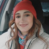 Ayşe (@dinlebenibii2) 's Twitter Profile