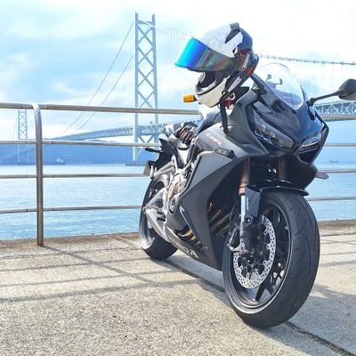 CBR650R乗りの凡人です

無言フォローどうぞ！
無言フォローしてしまいます

長崎→福岡→群馬→長崎→大阪
    結局、九州男児