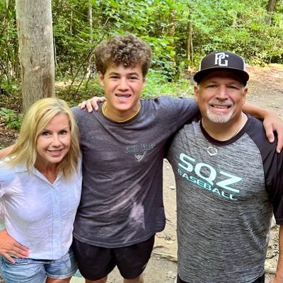 Gator_Grad's profile picture. Father to @ChaseWalker2026 | My Hero is @TheShoeMaven