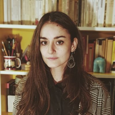 Ccasal27's profile picture. Enamorada de las palabras: periodista, publicista y ahora filóloga en construcción.