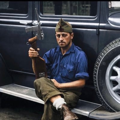 sobretodoespana's profile picture. No hay día por insignificante, extraño o difícil que parezca que no merezca la pena ser vivido. Being catholic and support abortion is not compatible✝️