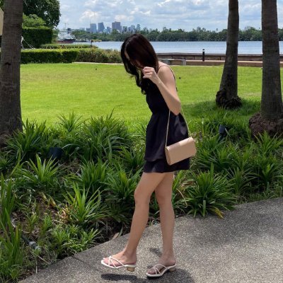 Chelsea30535437's profile picture. Beach is power bank for me relax in free time :)