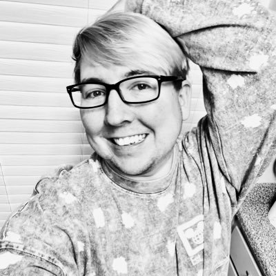 swiftly7's profile picture. #Swiftie #AaronsAngels #RHOA #Selenator #Barbz #RHOBH #RHONJ #RHOP #RHOSLC One Of Britney Spear’s bitches :)