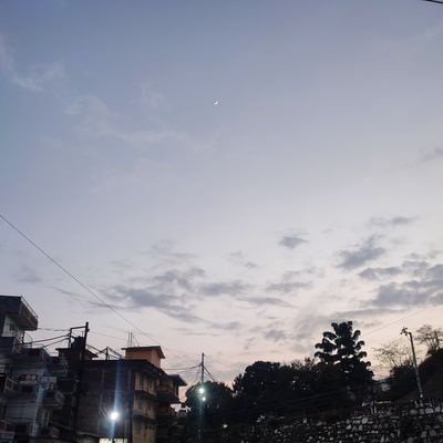 upadhyaya_riya's profile picture. Normal is boring !
Med student🦷