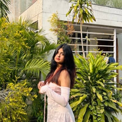 shrutisiingh's profile picture. Aspiring UX designer | C8 @10kdesigners ✨