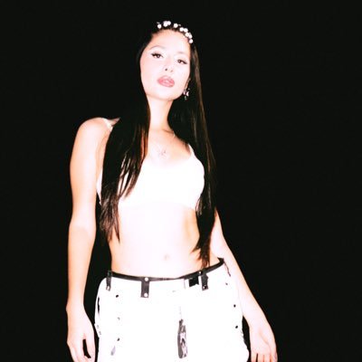 vania_joplin's profile picture. escribo canciones pa perrear, llorar y quererse bonito 💚🩵