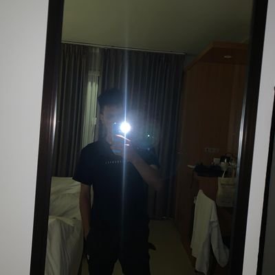 5Sampoerna_'s profile picture. Jadi Diri sendiri