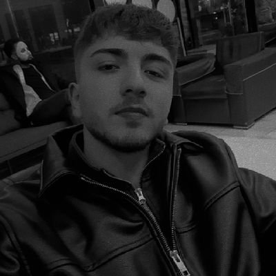 MehmetKar0's profile picture. 