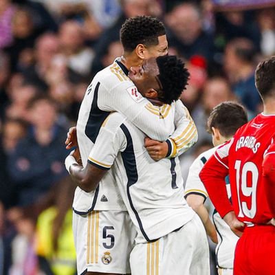 FootballGuru70's profile picture. 🩺🏨🥼,
lover of football, Real madrid fan 🤍, lover of christ 🙏