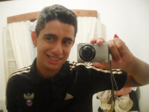 [...] Quando o poder do amor superar o amor pelo poder, o mundo conhecerá a paz .