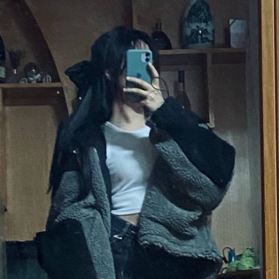 minealisa117's profile picture. Love is poisoning, it sweet at first and make people addicted till you emotionally dead