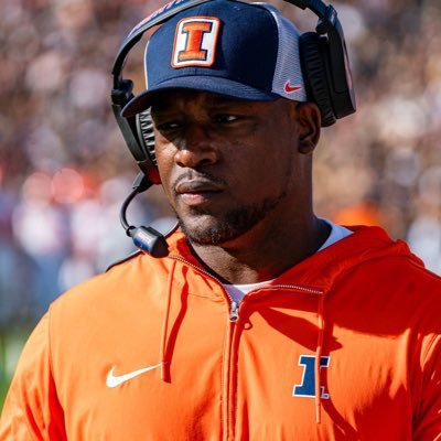 Believer ll Defensive Coordinator @Illinifootball ll Immokalee,Fla☀️II Wisconsin Alumnus II World Traveler