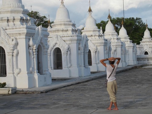 claustepko's profile picture. Individual, Couples and Family Therapist. 

Pro diversity, yoga lover, environmentalist, engaged in emotional well-being and body awareness.