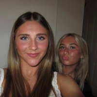 Lola (@lola_burt) 's Twitter Profile