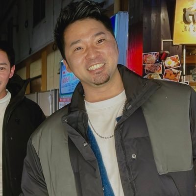 za_mpa's profile picture. 170/82/33  とりあえず腕毛が濃いのです。