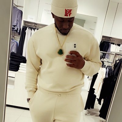 Quar50k's profile picture. 📸: Quar50k  👻: GoYardQuar50k